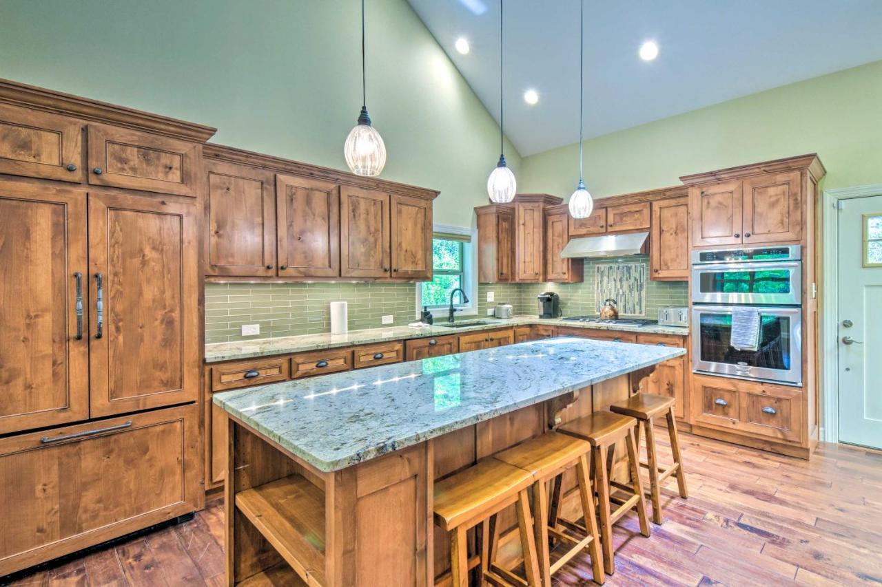 Cozy Riverside Dahlonega Home With Kayaks And Fire Pit Bagian luar foto