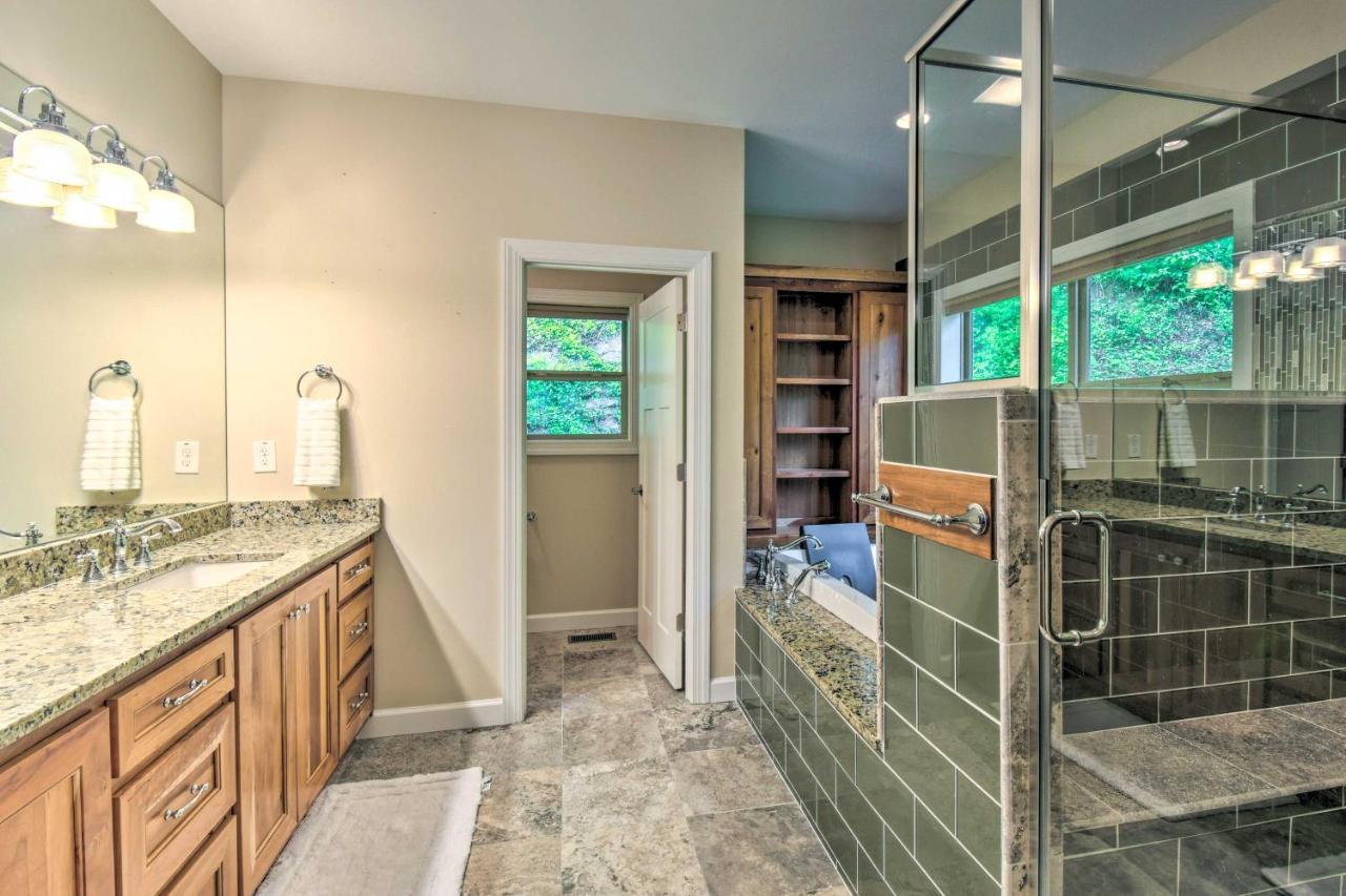 Cozy Riverside Dahlonega Home With Kayaks And Fire Pit Bagian luar foto