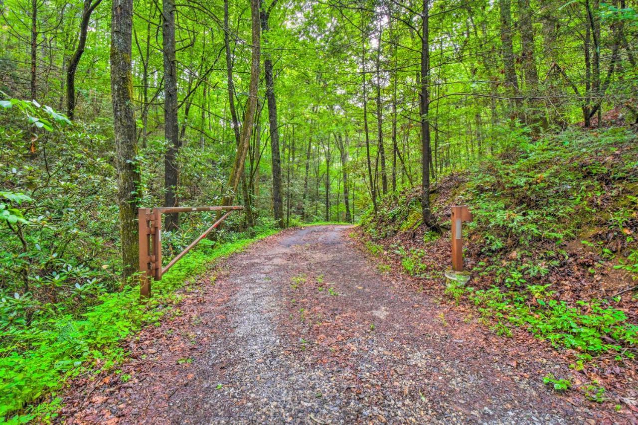 Cozy Riverside Dahlonega Home With Kayaks And Fire Pit Bagian luar foto